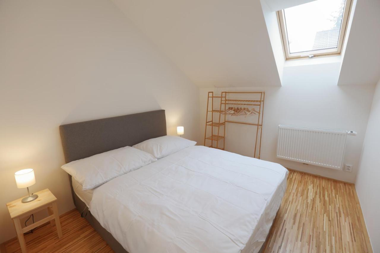 Apartmany U Kvetne Zahrady Kroměříž エクステリア 写真